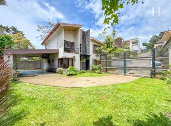 Se Vende Casa Moderna en Calle Los Pastores, El Castillo, San Rafael 3 Habitaciones y Ofic