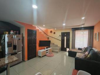 Venta de Casa en Granadilla de Curridabat. RAH 27-470