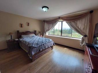 Venta de Casa de Montaña en San Isidro de Heredia. RAH 27-536 Venta de Casa de Montaña en San Isidro de Heredia. RAH 27-536