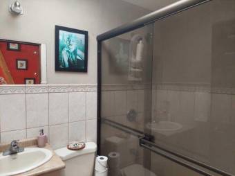 Venta de Casa de Montaña en San Isidro de Heredia. RAH 27-536 Venta de Casa de Montaña en San Isidro de Heredia. RAH 27-536