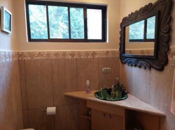 Venta de Casa de Montaña en San Isidro de Heredia. RAH 27-536 Venta de Casa de Montaña en San Isidro de Heredia. RAH 27-536