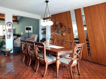 Venta de Casa en Mata Redonda, San José. RAH 27-535