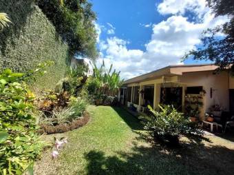 Venta de Casa en Mata Redonda, San José. RAH 27-535
