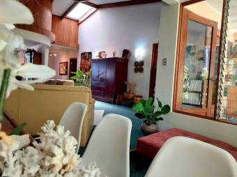 Venta de Casa en Mata Redonda, San José. RAH 27-535
