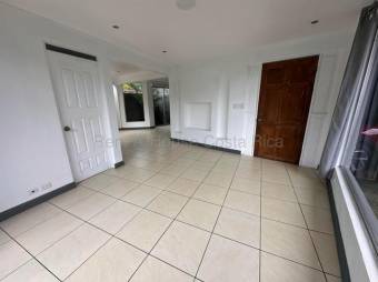 Venta de Casa en Moravia-La Trinidad. RAH 27-581