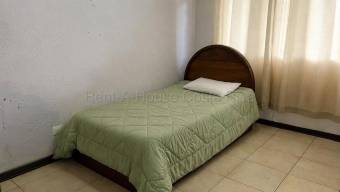 Venta de Apartamento en Sabanilla, Montes de Oca. RAH 27-580