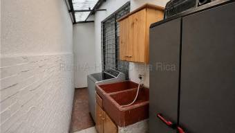 Venta de Apartamento en Sabanilla, Montes de Oca. RAH 27-580