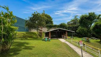 Venta de Apartamento en Sabanilla, Montes de Oca. RAH 27-580