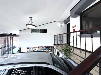 Casa en Venta en Residencial, Coronado. Ubicación Céntrica, 3 Habitaciones, Patio.