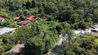 SE VENDE TERRENO IDEAL PARA PROYECTO RESIDENCIAL O REFUGIO TURISTICO FRENTE AL RIO