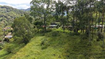 SE VENDE TERRENO LISTO PARA CONSTRUIR CON ARROYO NATURAL Y VISTAS A LAS MONTAÑAS