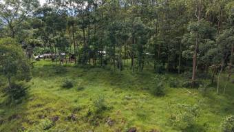 SE VENDE TERRENO LISTO PARA CONSTRUIR CON ARROYO NATURAL Y VISTAS A LAS MONTAÑAS