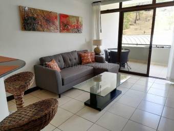 Se alquila apartamento en Santa Ana Centro 27-543
