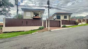 Se alquila apartamento en La Asunción Belén 27-577