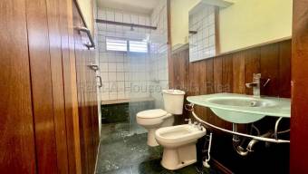 Se alquila apartamento en La Asunción Belén 27-577