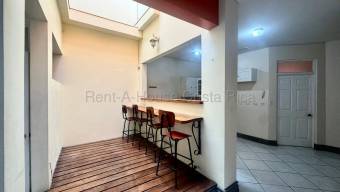 Se alquila apartamento en La Asunción Belén 27-577