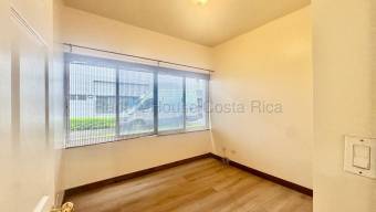 Se alquila apartamento en La Asunción Belén 27-577