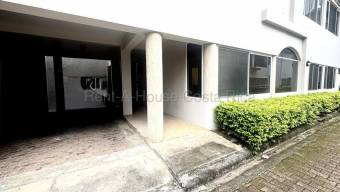 Se alquila apartamento en La Asunción Belén 27-577