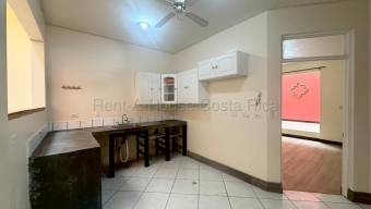 Se alquila apartamento en La Asunción Belén 27-577
