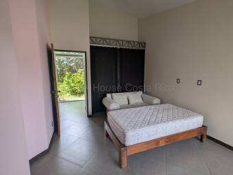 Se alquila casa en La Guácima Alajuela 27-552