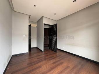 Casa en Venta en Condominio en Pozos Santa Ana 