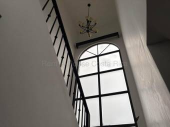 Casa en Venta en Condominio en Pozos Santa Ana 