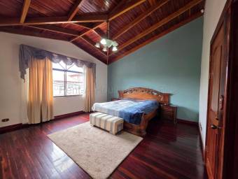 Venta de residencia de lujo con amplia zona verde en Altamonte, Curridabat #27-97 GS