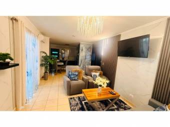VENTA DE CASA AMUEBLADA, ALAJUELA, LA GUÁCIMA, JARDIN REAL