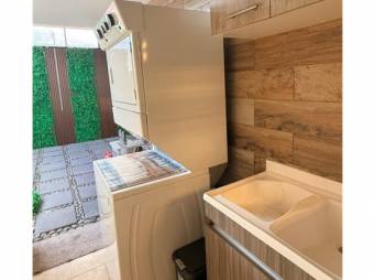 VENTA DE CASA AMUEBLADA, ALAJUELA, LA GUÁCIMA, JARDIN REAL