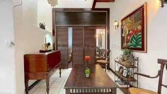 Se vende casa en Ulloa Heredia 27-623