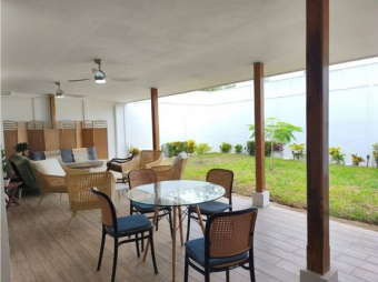 VENTA DE CASA AMUEBLADA, PUNTARENAS, BEJUCO, CONDOMINIO MÁLAGA
