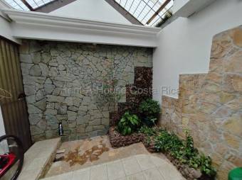 Alquiler de Casa en Oriental de Cartago. RAH 27-591
