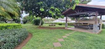 Venta de Casa AMUEBLADA en La Guácima de Alajuela. RAH 27-582