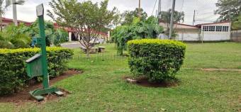 Venta de Casa AMUEBLADA en La Guácima de Alajuela. RAH 27-582