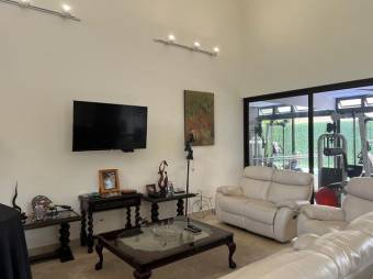 Venta de Casa en Santa Ana-Uruca. RAH 27-624