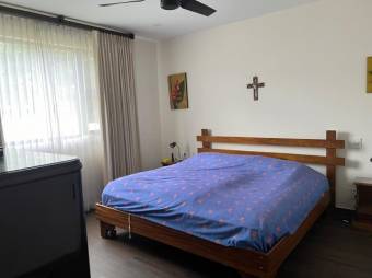 Venta de Casa en Santa Ana-Uruca. RAH 27-624