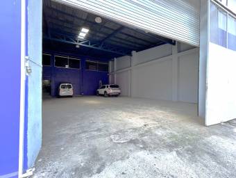 VENTA Edificio Comercial de 3 Pisos en el Corazón de San José  