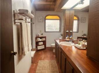 VENTA DE QUINTA CON CASA SEMI-AMUEBLADA Y APTO, ALAJUELA, SAN MATEO
