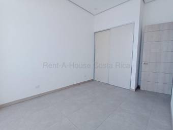 Se alquila casa en San Vicente Santo Domingo 27-465