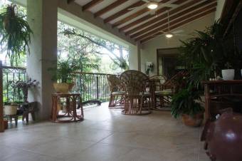 Se alquila casa en Pozos Santa Ana 27-115