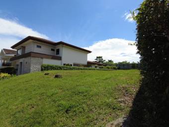 Se vende lote en La Guacima Alajuela 26-328