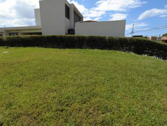 Se vende lote en La Guacima Alajuela 26-328