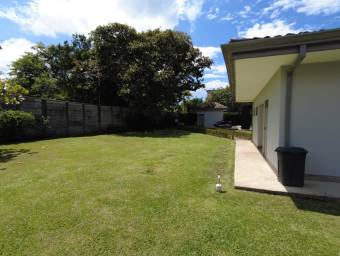 Se vende lote en La Guacima Alajuela 26-328