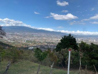 Se vende lote en San Antonio Escazú 27-75