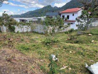 Se vende lote en San Antonio Escazú 27-75