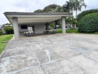 Se vende lote en La Guacima Alajuela 26-565