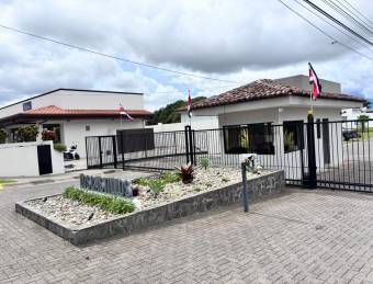Se vende lote en La Guacima Alajuela 26-565