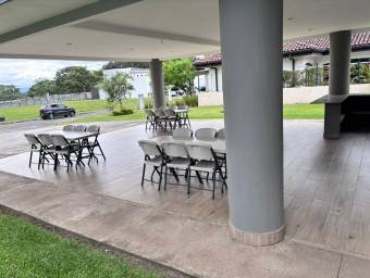 Se vende lote en La Guacima Alajuela 26-565