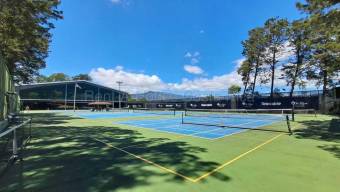 Se vende lote en La Guacima Alajuela 27-102