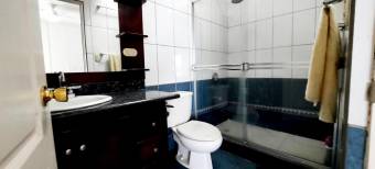Venta de Bella Casa en Escazú. RAH 25-1430
